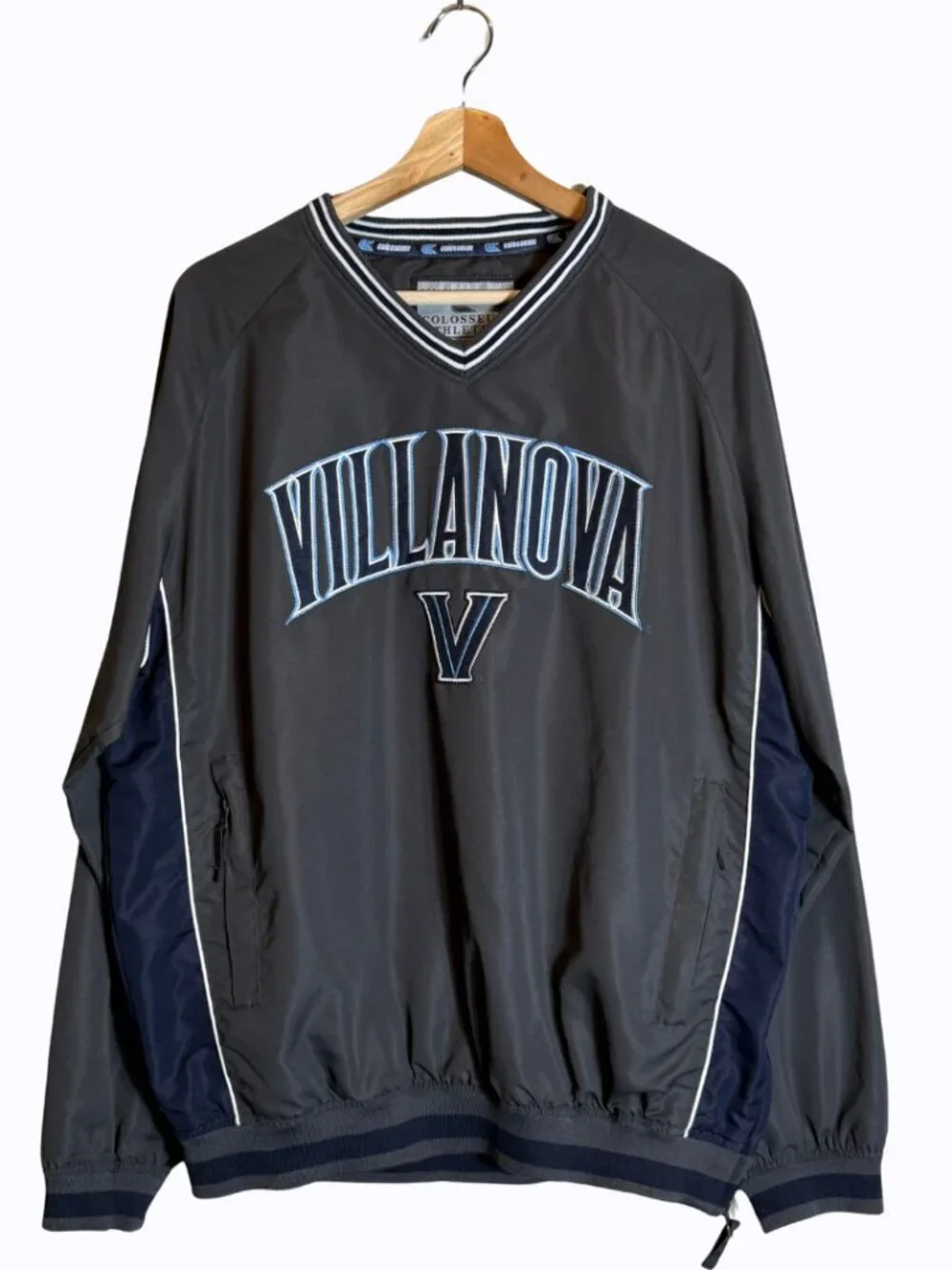 Villanova University Wildcats V-Neck Windbreaker Jacket Men's Medium Gray Sports